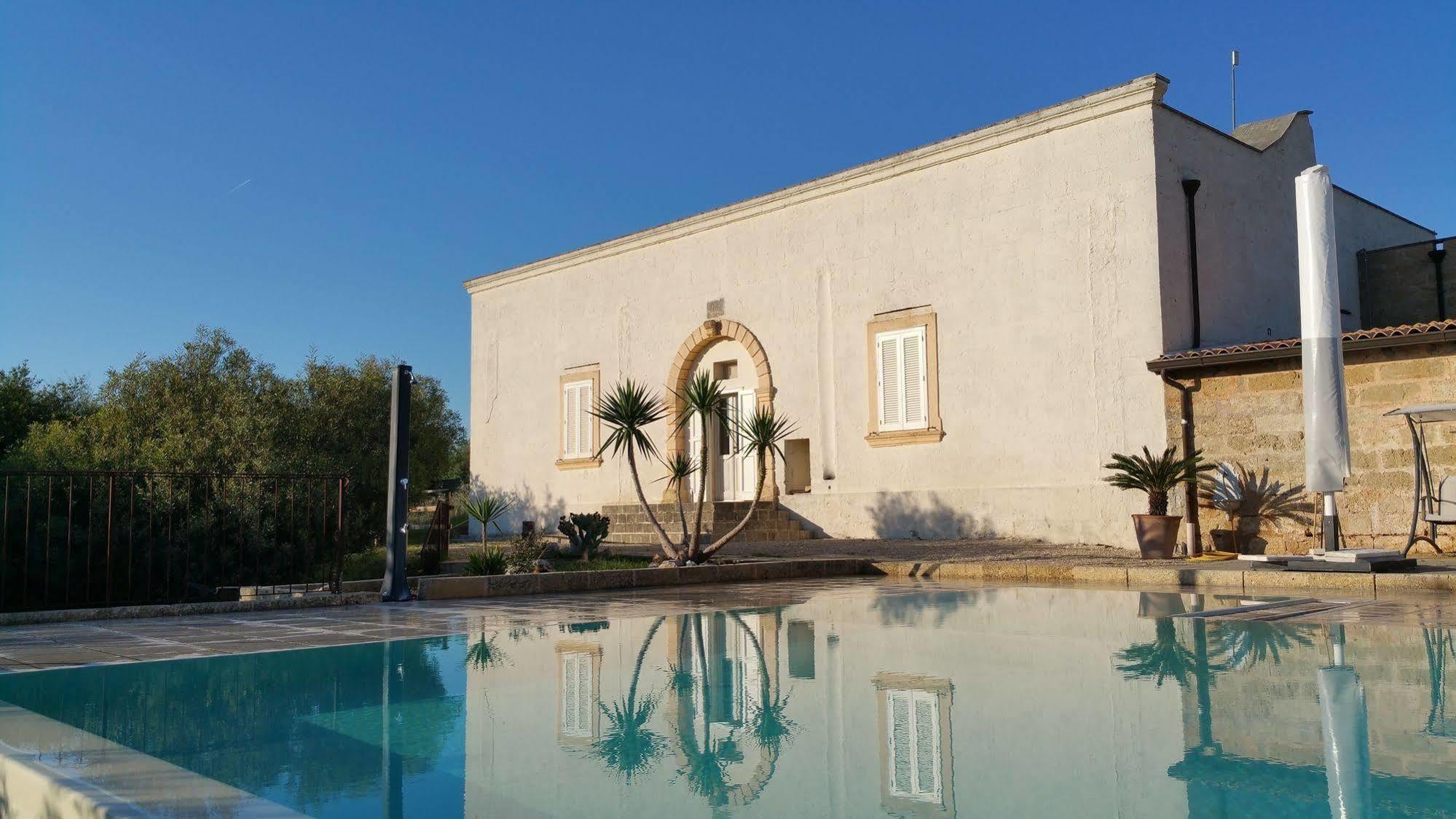 Antica Masseria Pescu Bed & Breakfast Пресиче Екстериор снимка